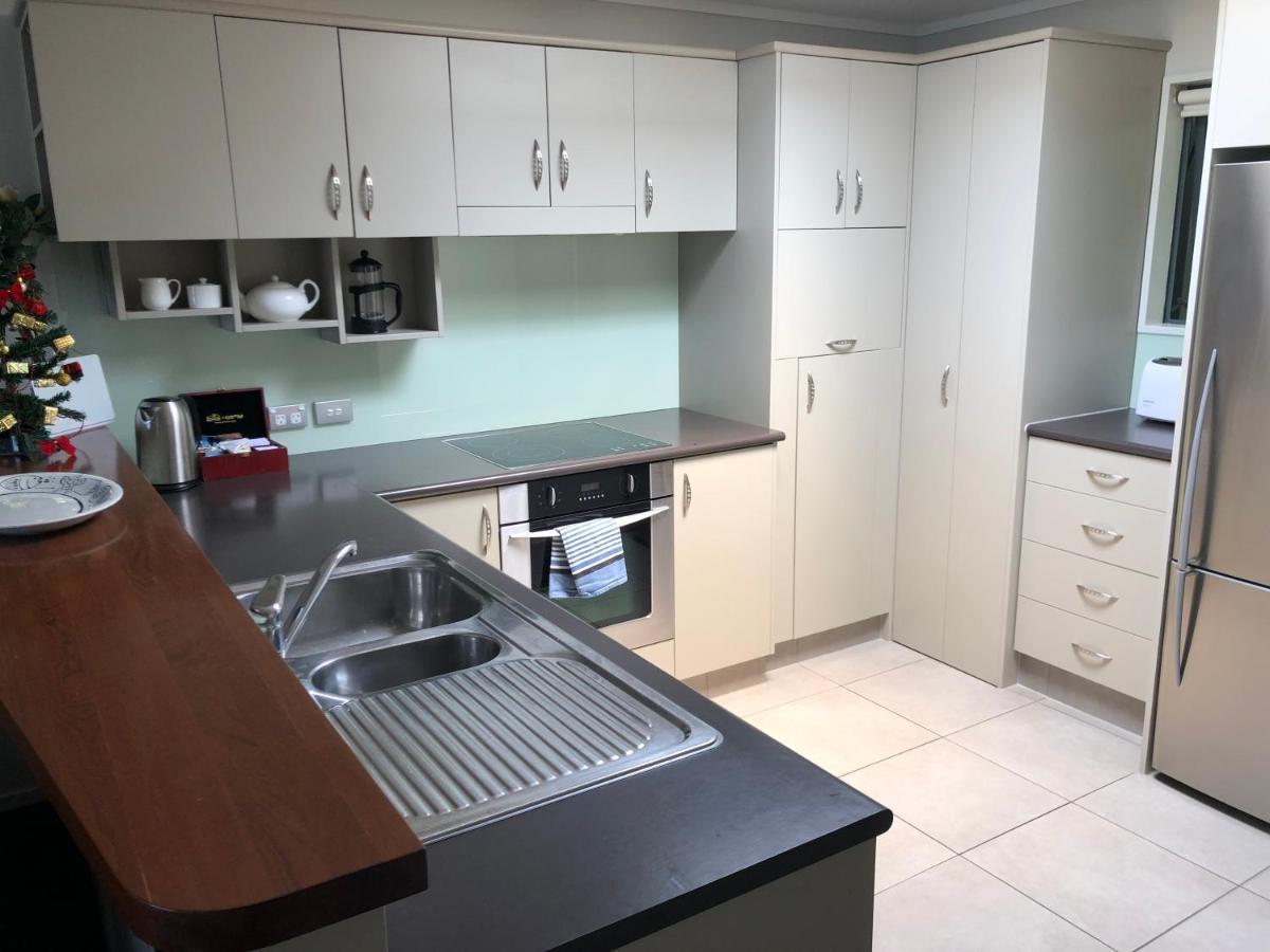 Beachpoint Apartments Ohope Esterno foto