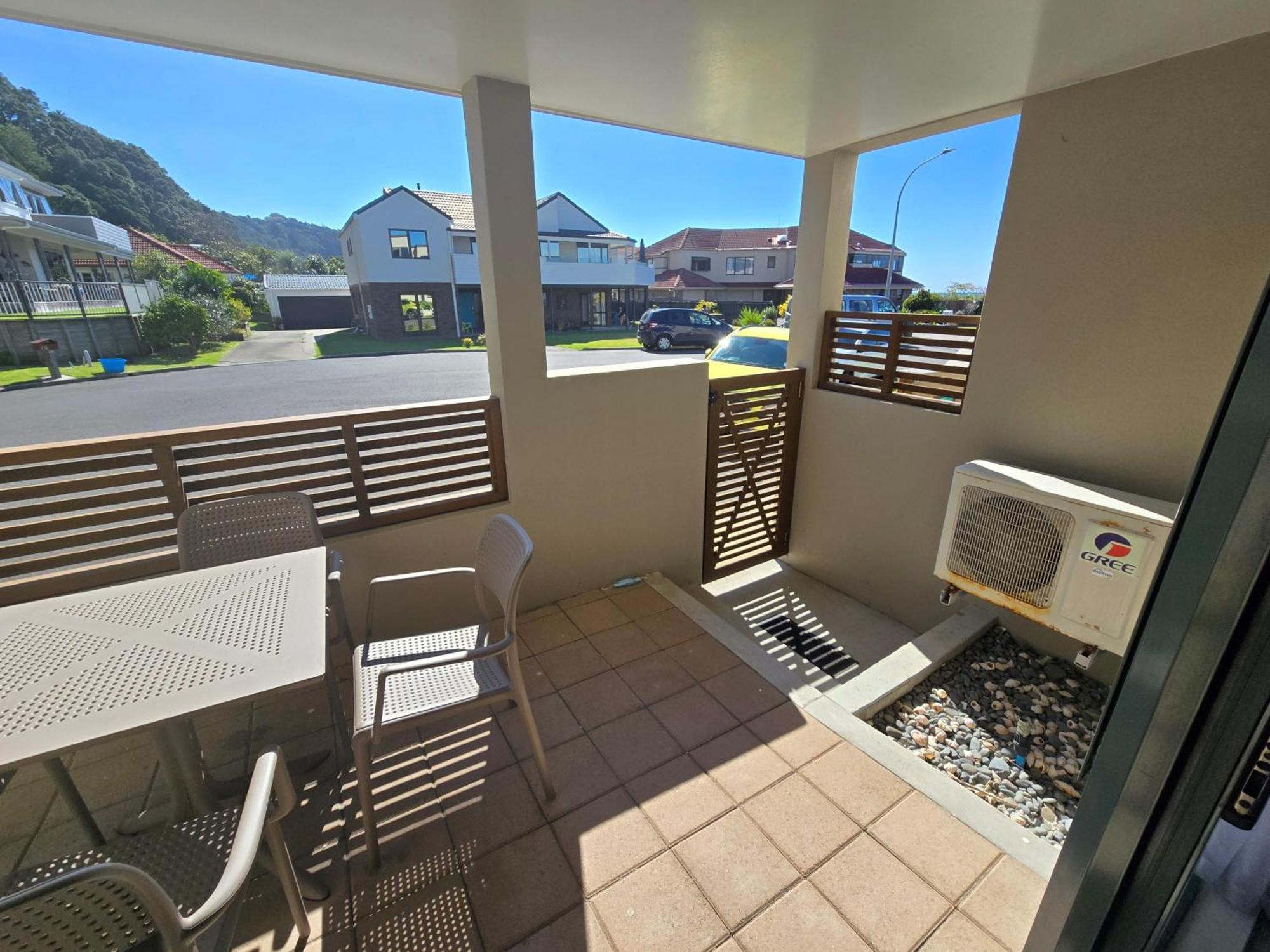 Beachpoint Apartments Ohope Esterno foto