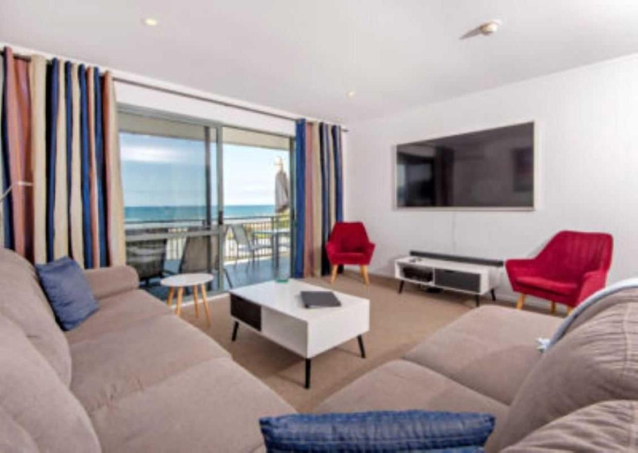 Beachpoint Apartments Ohope Esterno foto